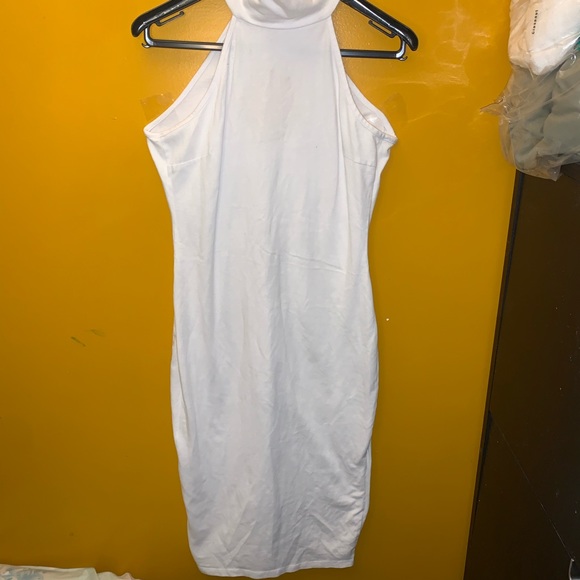 All white knee length body-con dress ;Large - Picture 2 of 2